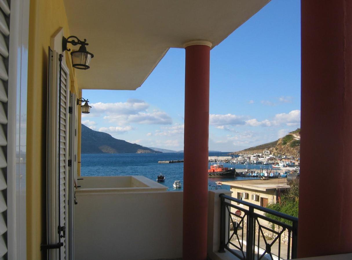 Costareli Aparthotel Фурни Икариас Екстериор снимка