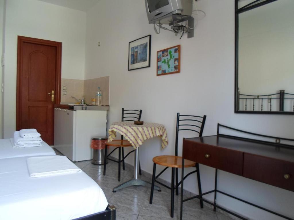 Costareli Aparthotel Фурни Икариас Екстериор снимка