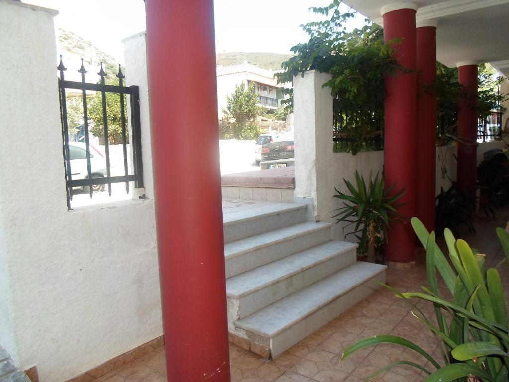 Costareli Aparthotel Фурни Икариас Екстериор снимка