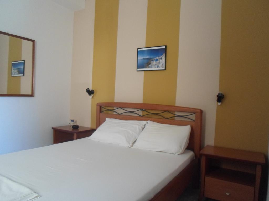 Costareli Aparthotel Фурни Икариас Екстериор снимка